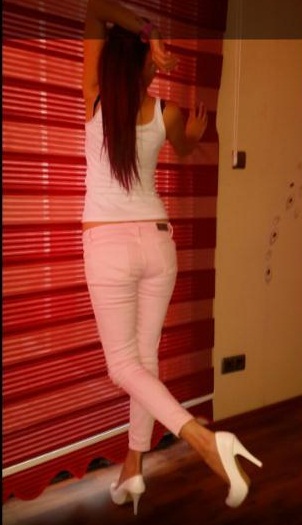 Kızılay Escort — Kızılay ve Kent Merkezinde Dinamik, Enerjik ve Spontane Akşam Buluşmaları