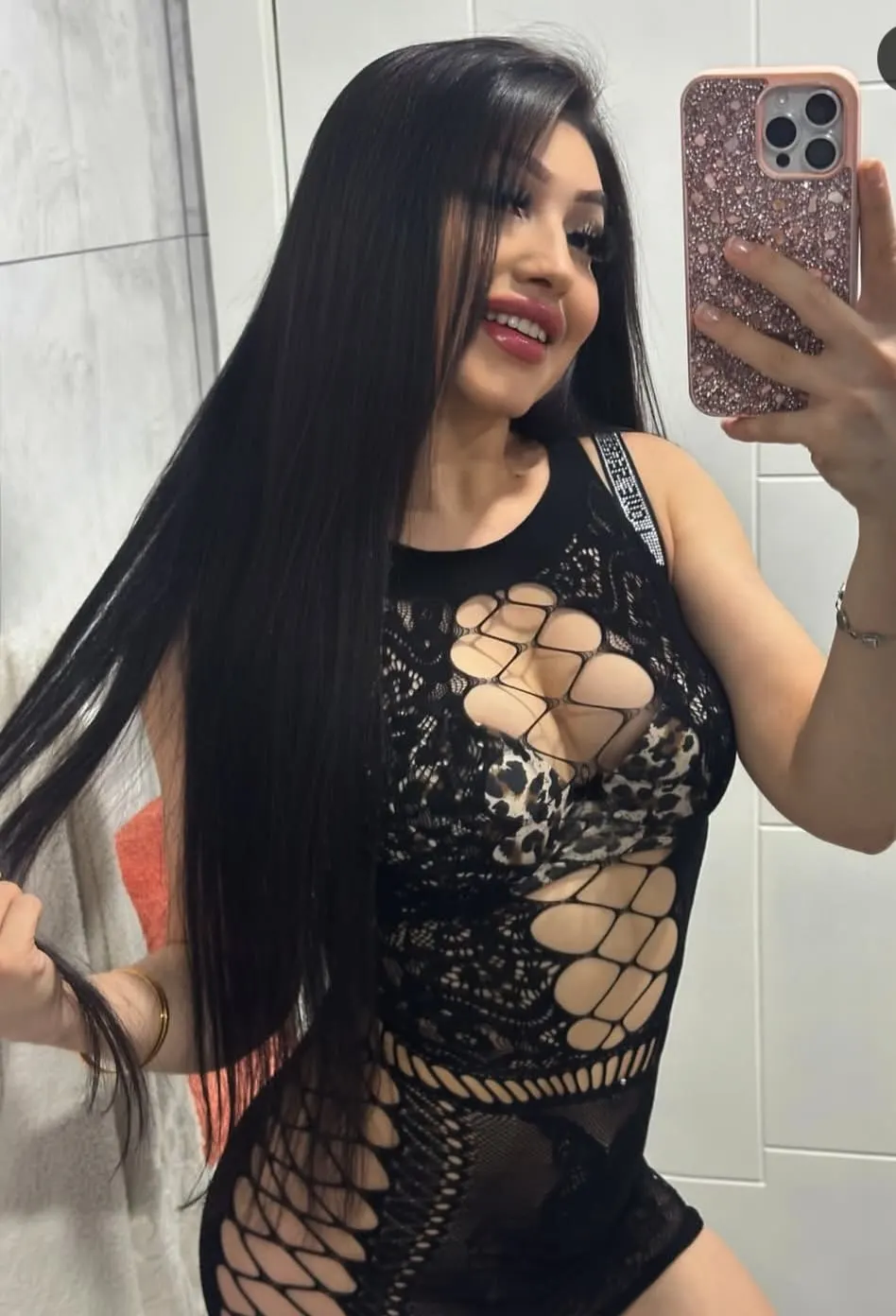Lena Akyurt Escort
